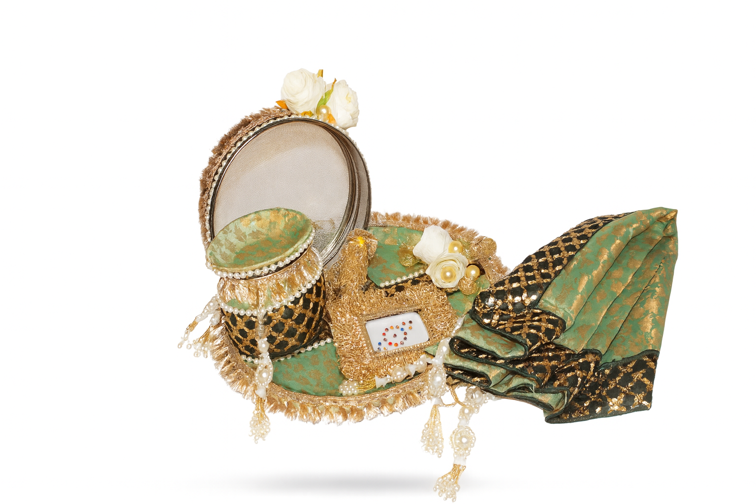 Karwa Chauth Pooja Thali Set – Pack of 5 (Designer Pearl Work, Green & Gold)